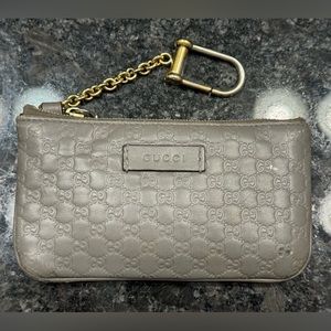 GUCCI: Authentic Grey Leather Gucci Key/Cardholder
